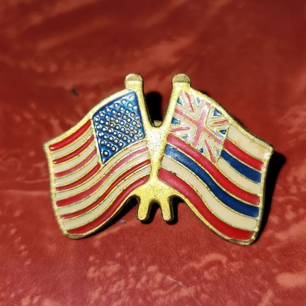 USA and Hawaii Flag Pin Vintage